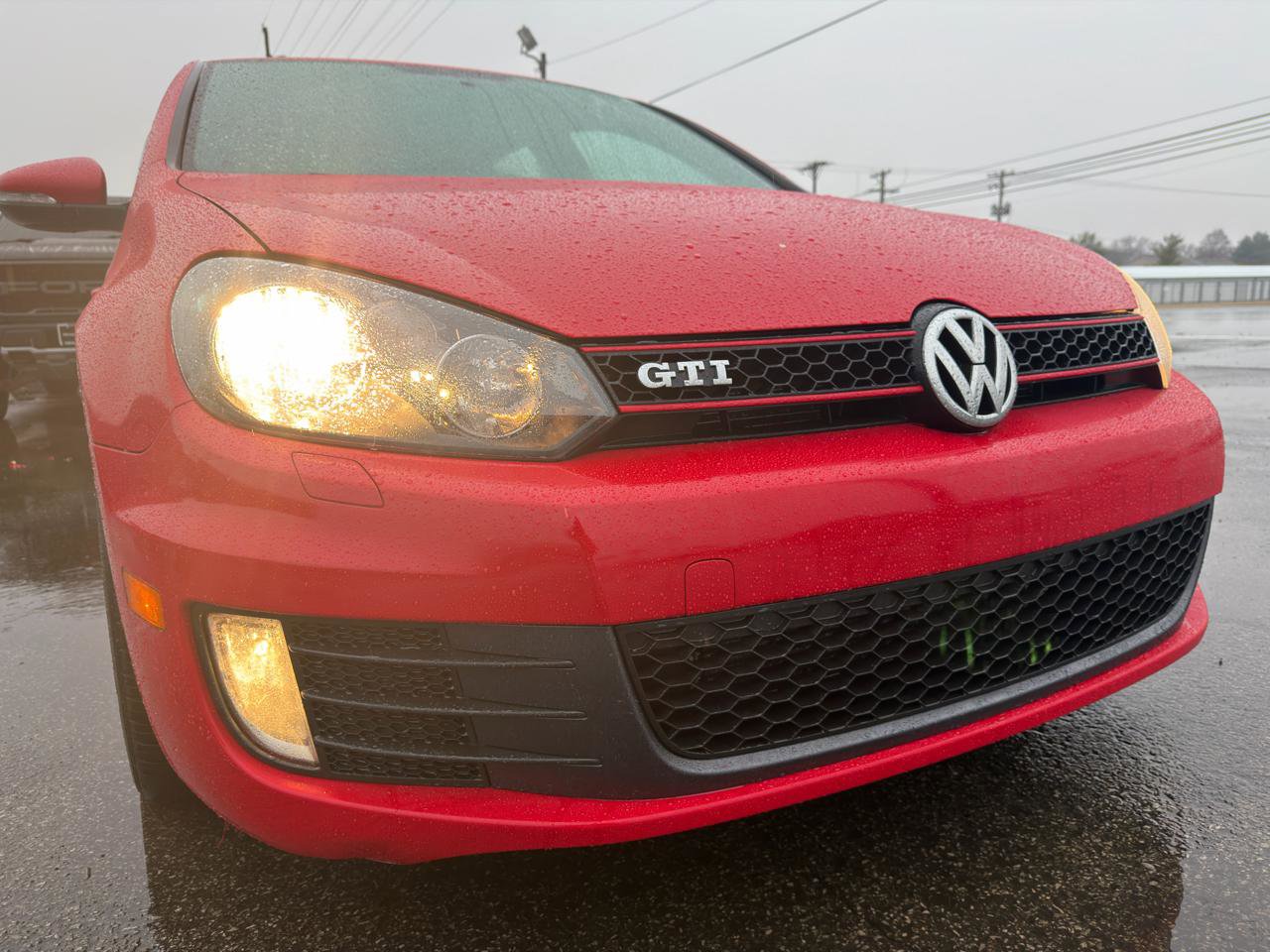 Used 2013 Volkswagen GTI 4-Door FWD image 17