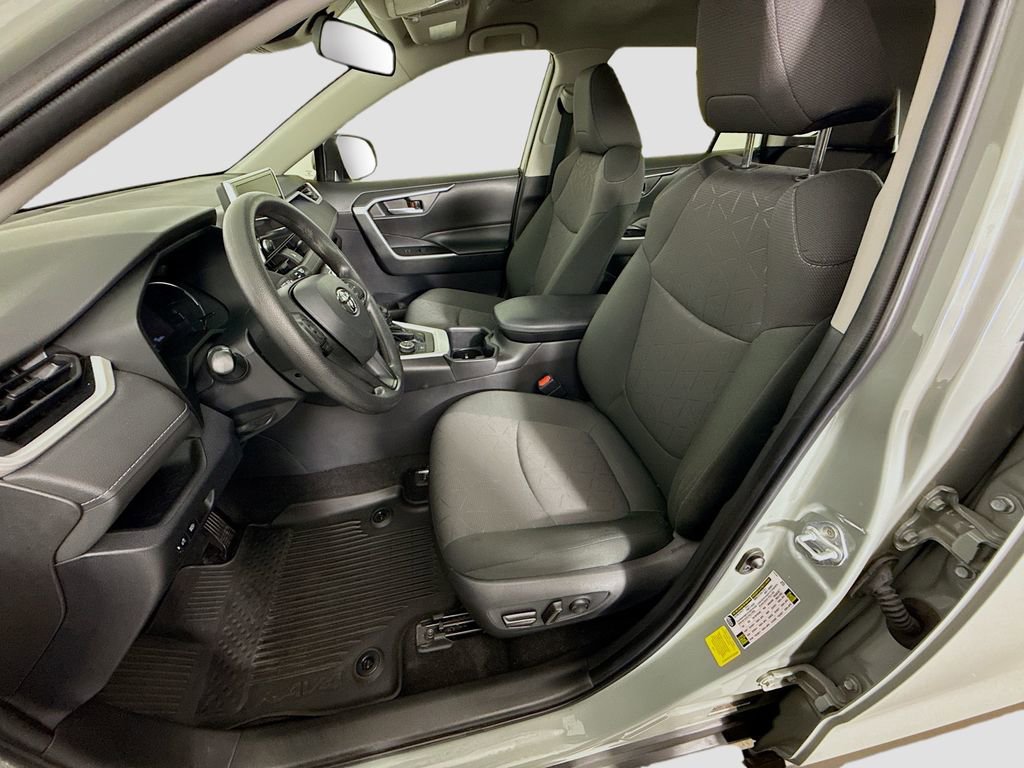Used 2023 Toyota RAV4 XLE image 14