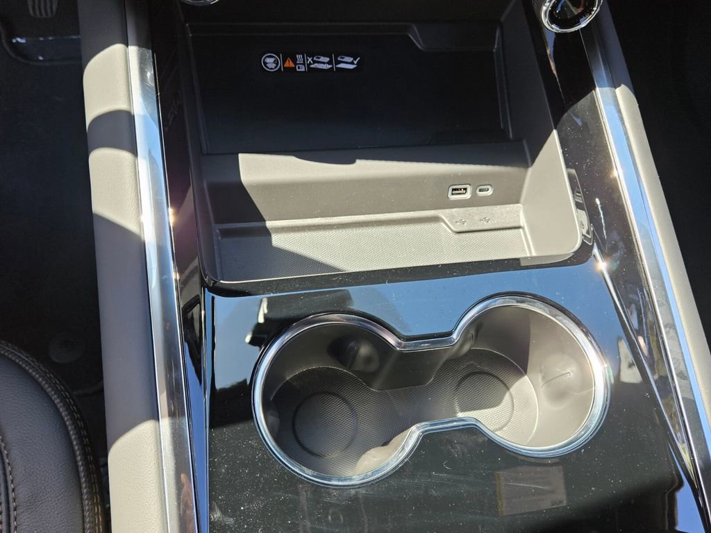 New 2026 Chevrolet Tahoe High Country image 24