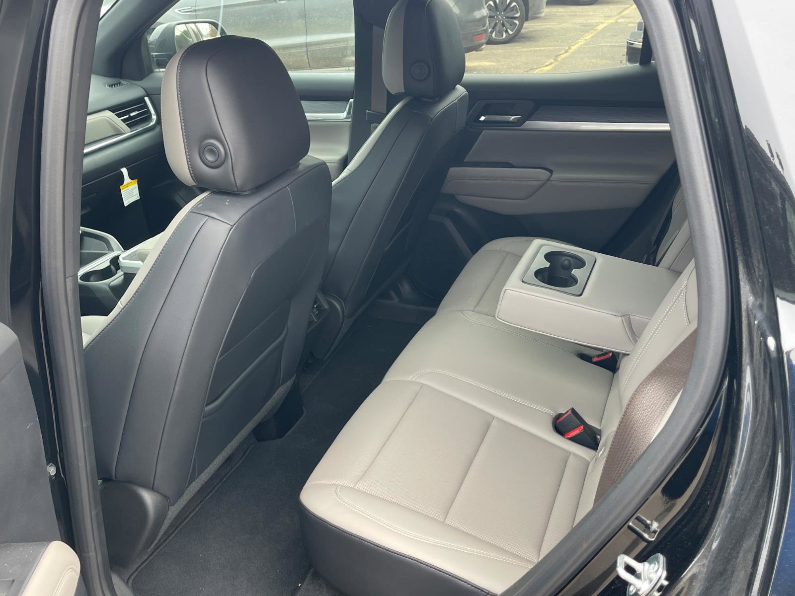 Certified 2025 GMC Terrain Elevation w/ Elevation Premium Package image 15