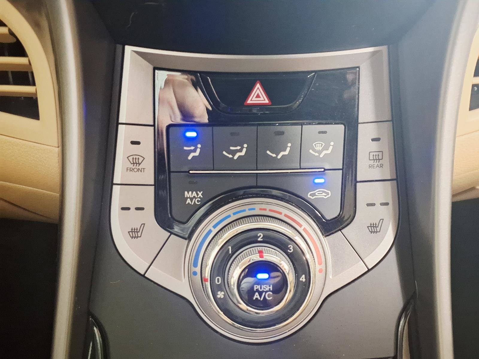 Used 2013 Hyundai Elantra GLS w/ Preferred Pkg FWD image 19