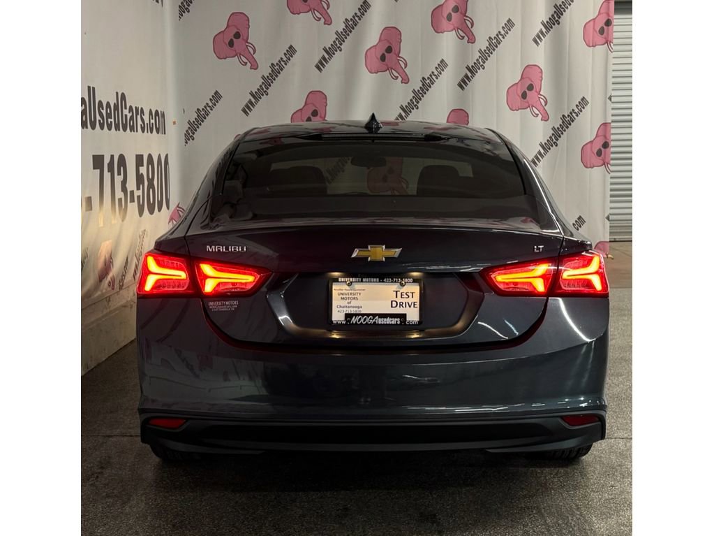 Used 2020 Chevrolet Malibu LT FWD image 11