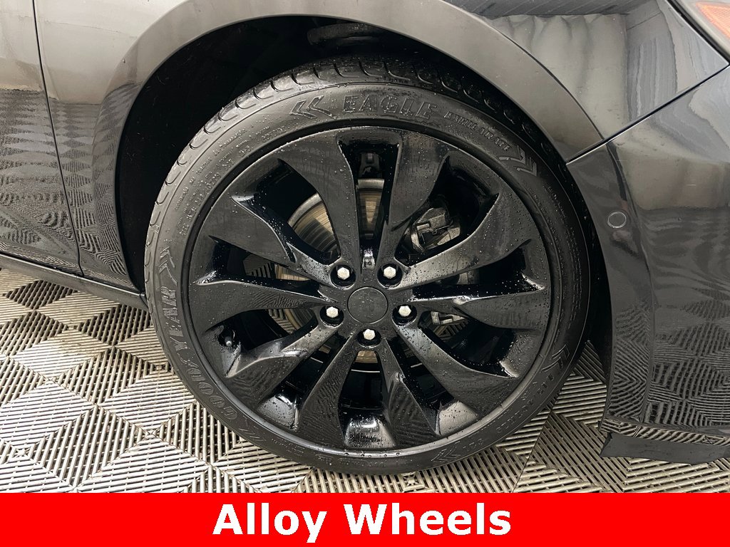 Certified 2018 Chevrolet Malibu Premier w/ Premier Sun and Wheel Package image 50