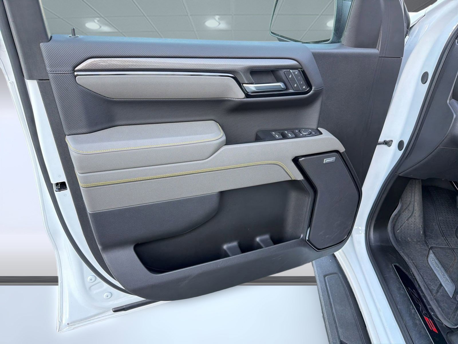 Used 2025 Chevrolet Silverado 1500 ZR2 w/ Technology Package image 21