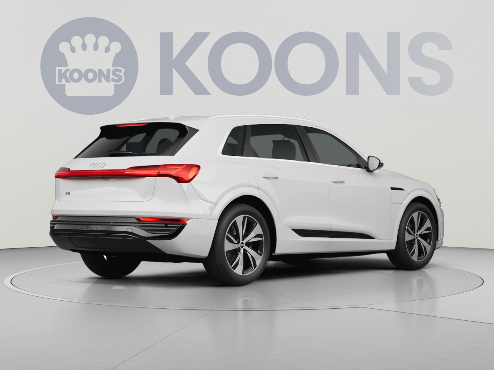 Used 2024 Audi Q8 e-tron Premium Plus w/ Premium Plus Package AWD/4WD image 4