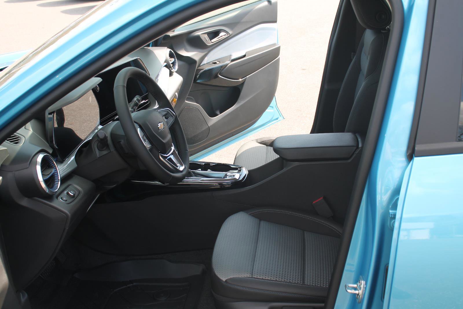 New 2026 Chevrolet Trax LT w/ Driver Confidence Package image 15