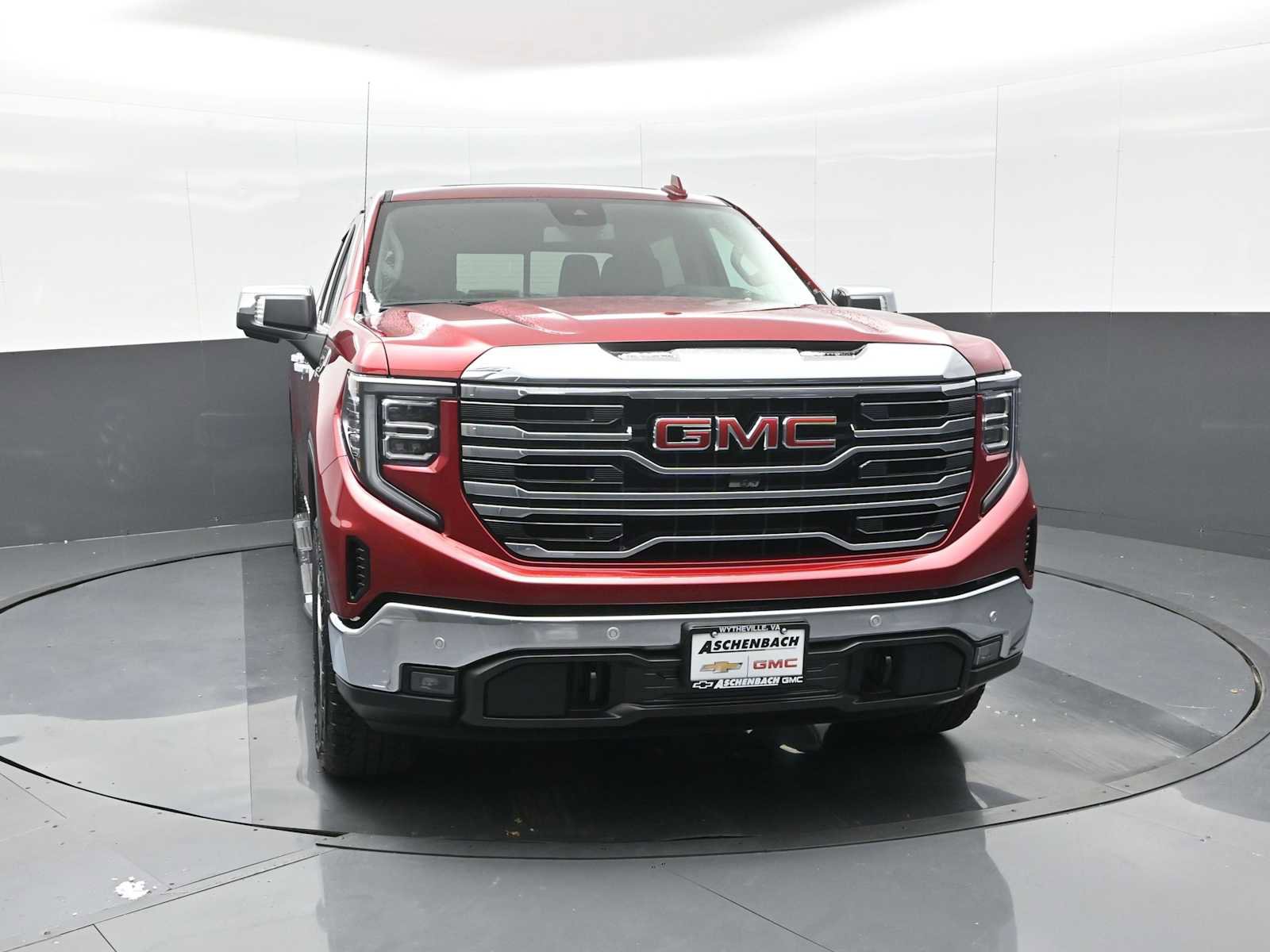 Used 2026 GMC Sierra 1500 SLT w/ SLT Premium Plus Package image 3