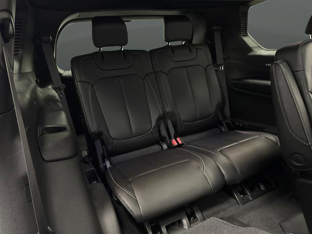 Used 2025 Jeep Grand Cherokee L Limited w/ Black Appearance Package image 33