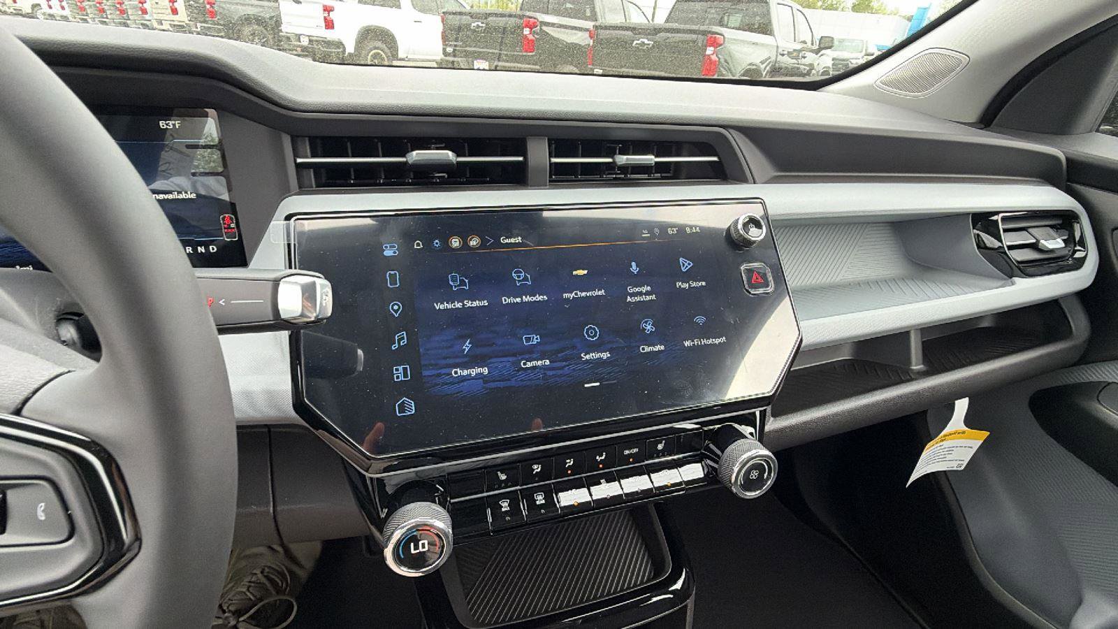 New 2027 Chevrolet Bolt LT w/ Comfort Package FWD image 22