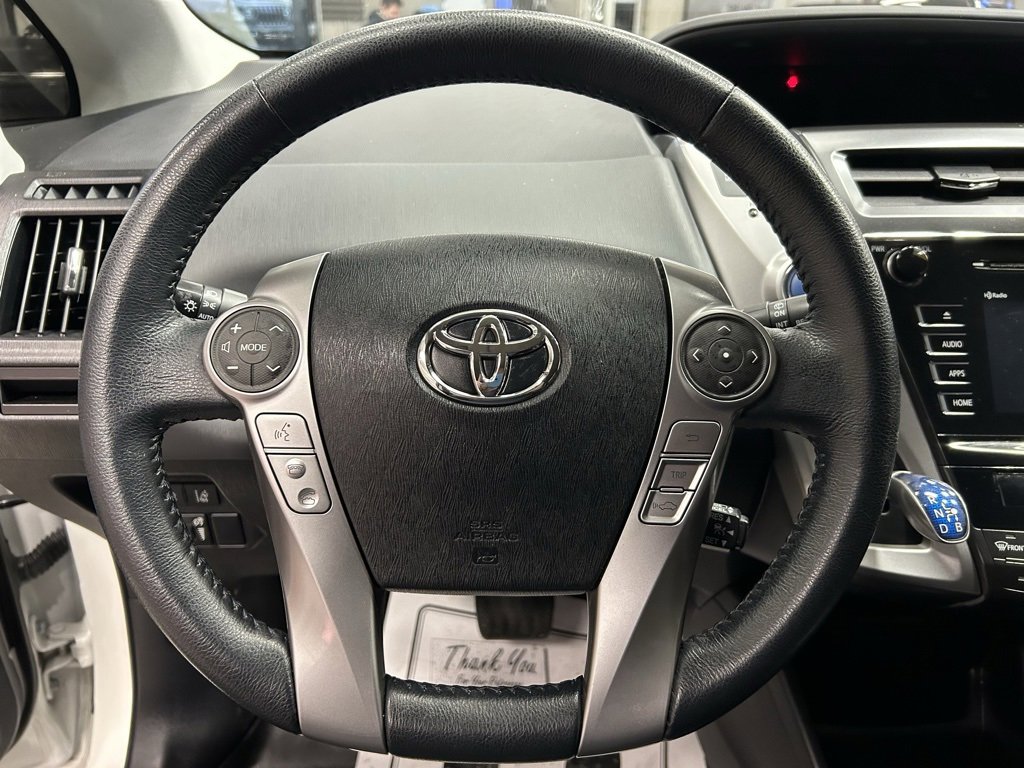 Used 2016 Toyota Prius V Five image 10