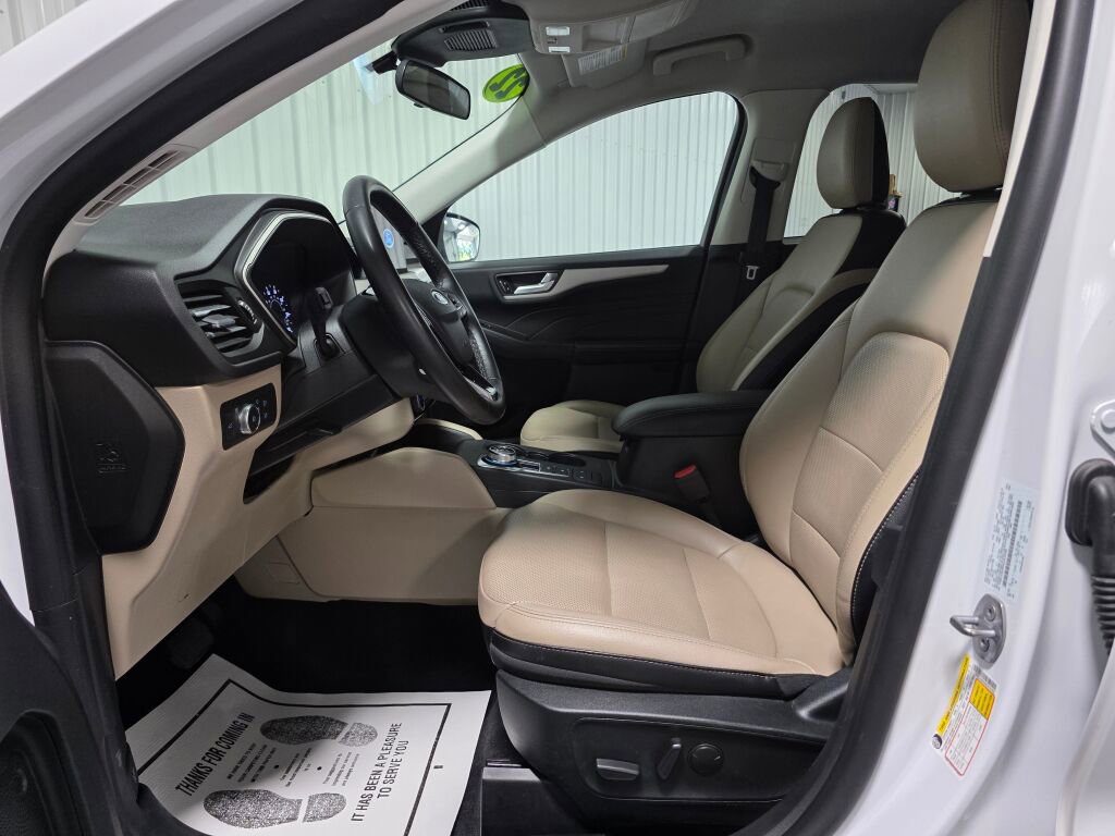 Used 2022 Ford Escape SEL AWD/4WD image 9