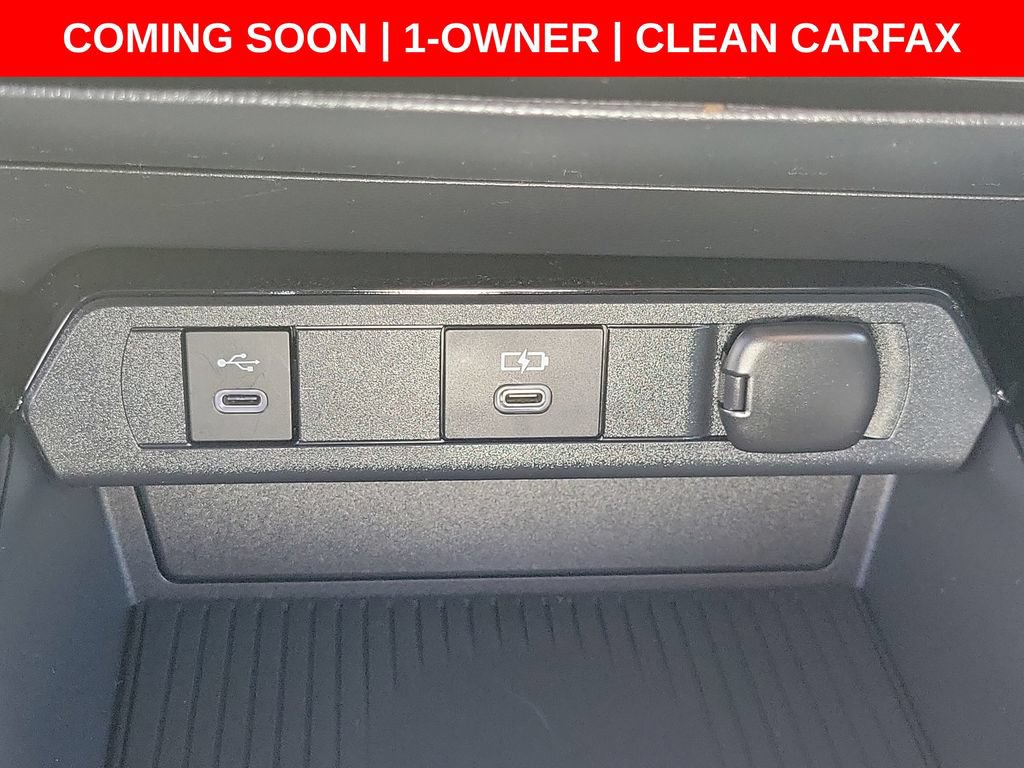 Used 2026 Toyota Prius Plug-In Hybrid FWD image 32