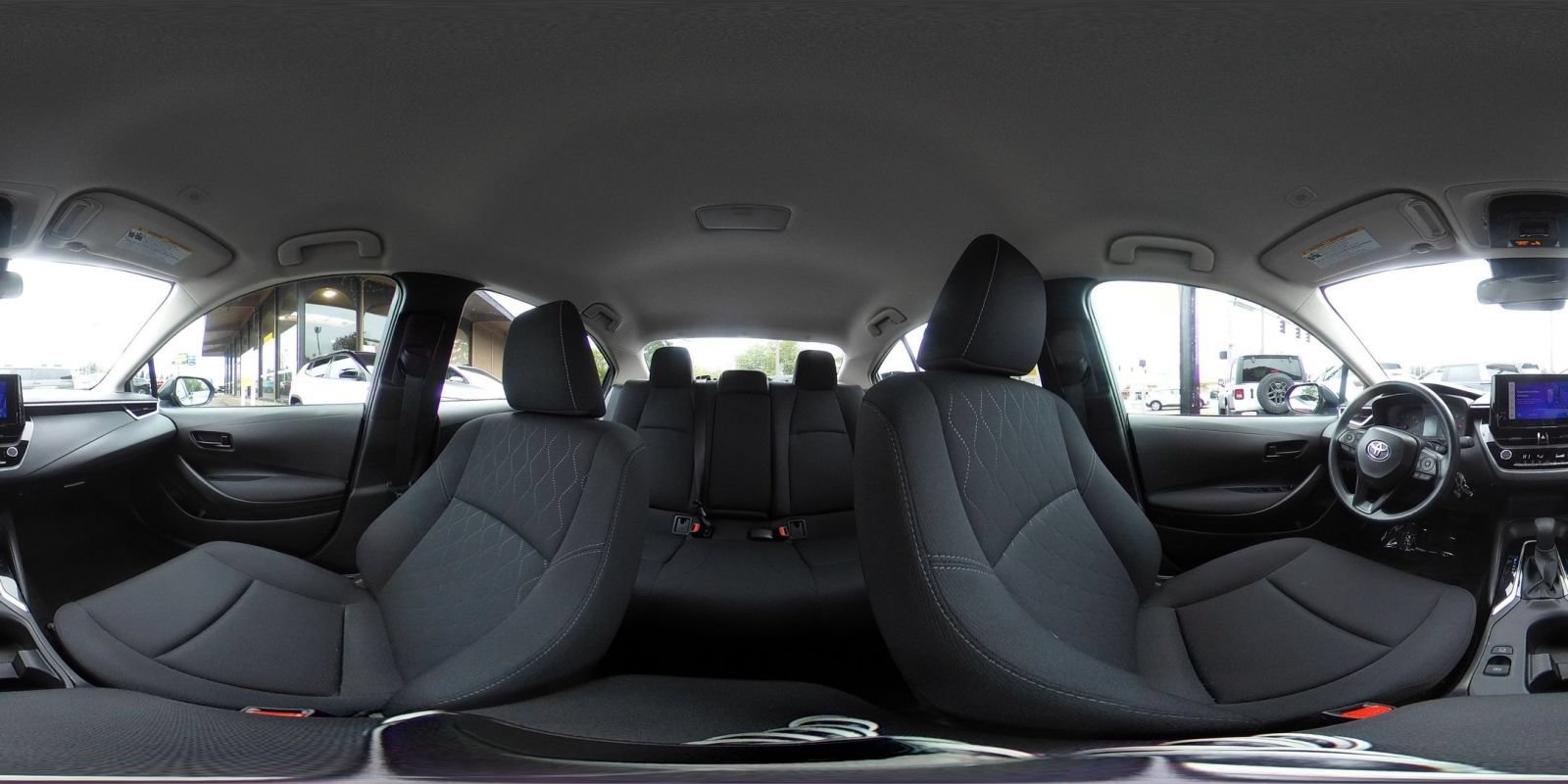 Used 2025 Toyota Corolla LE FWD image 42