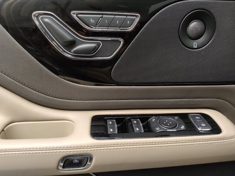 Used 2021 Lincoln Aviator Reserve RWD image 27