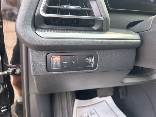 New 2026 Chevrolet Traverse LT w/ Sun and Wheel Package FWD image 18
