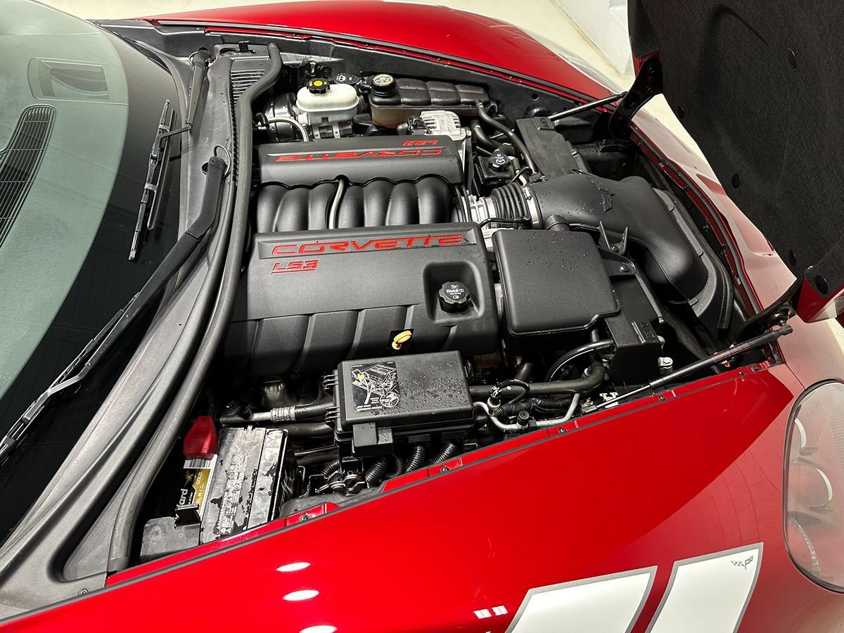 Used 2010 Chevrolet Corvette Grand Sport w/ Preferred Equipment Group RWD image 6