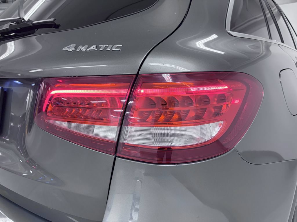 Used 2016 Mercedes-Benz GLC 300 4MATIC image 9