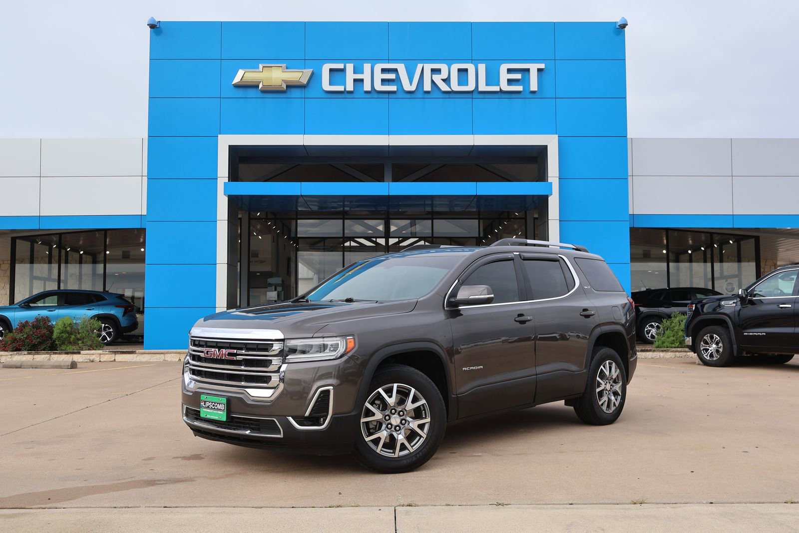 Used 2020 GMC Acadia SLT FWD image 1