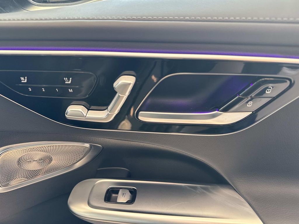 Used 2024 Mercedes-Benz C 300 Sedan image 15