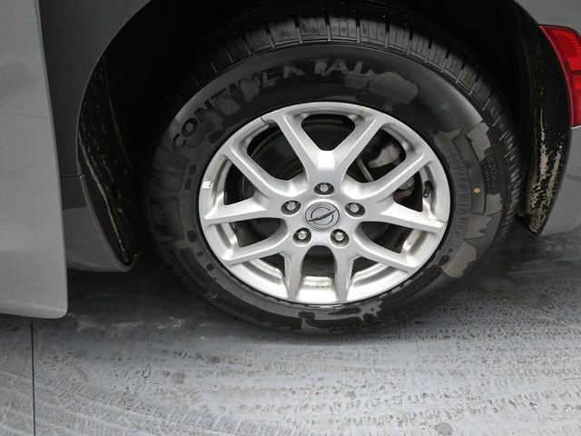 Used 2025 Chrysler Pacifica Select image 12