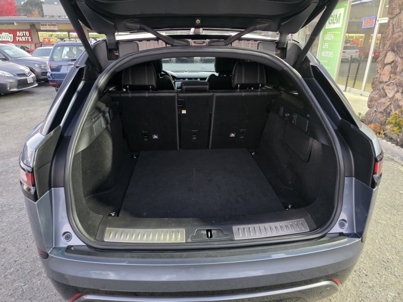 Used 2020 Land Rover Range Rover Velar R-Dynamic S image 25