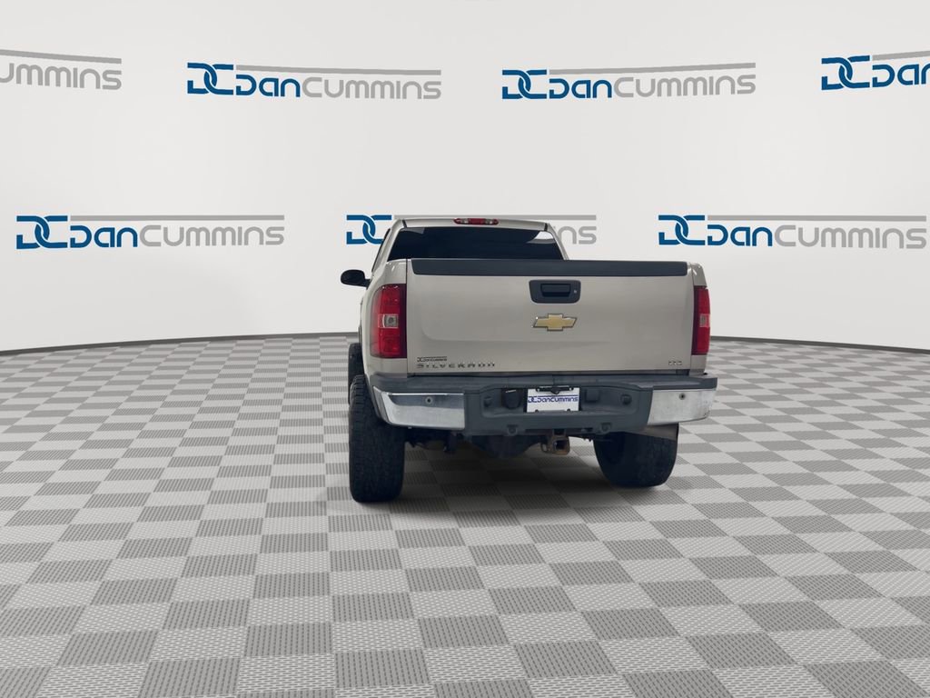 Used 2008 Chevrolet Silverado 2500 LTZ w/ Suspension Package, Off-Road image 7