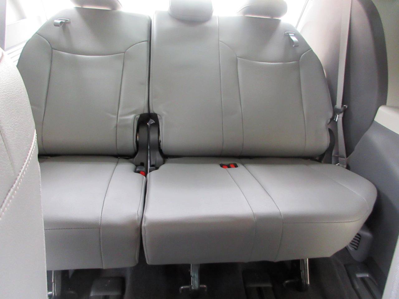 Used 2024 Toyota Sienna Limited AWD image 36