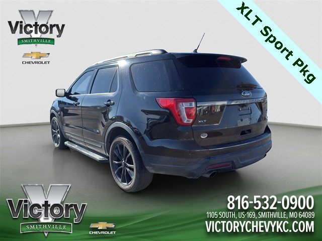 Used 2018 Ford Explorer XLT w/ Equipment Group 202A image 4