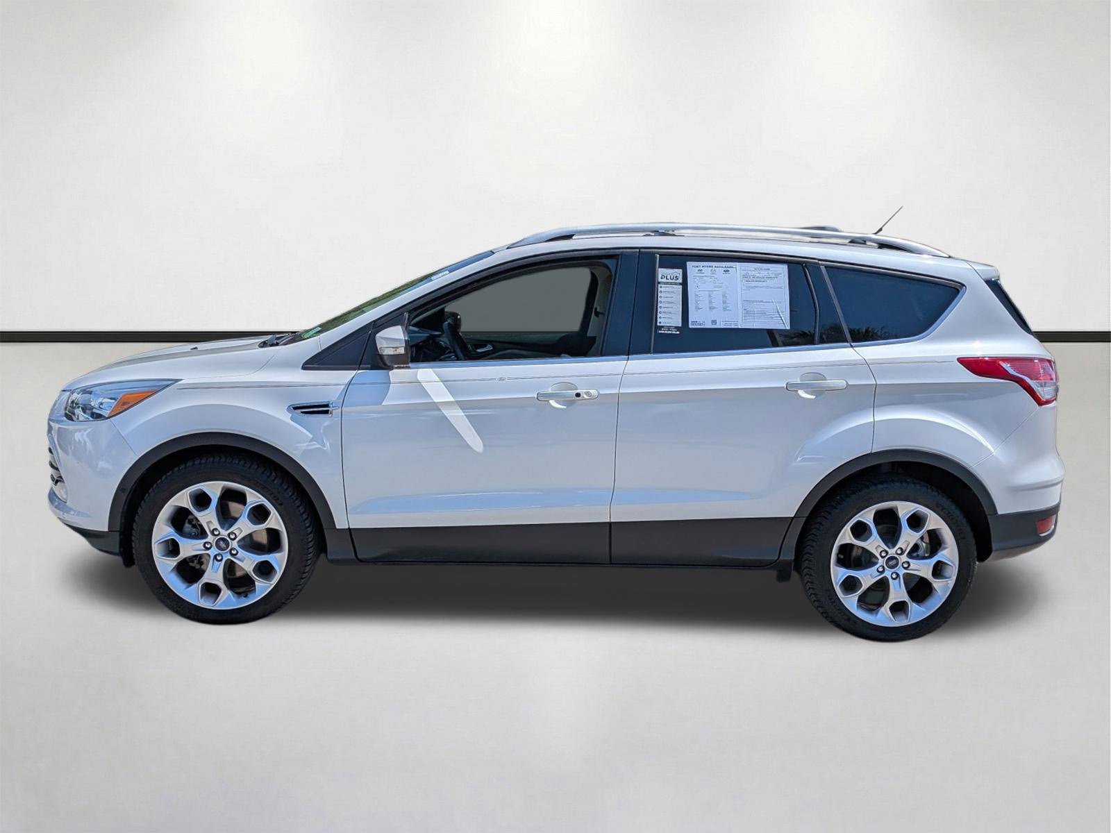 Used 2015 Ford Escape Titanium w/ Equipment Group 301A image 7