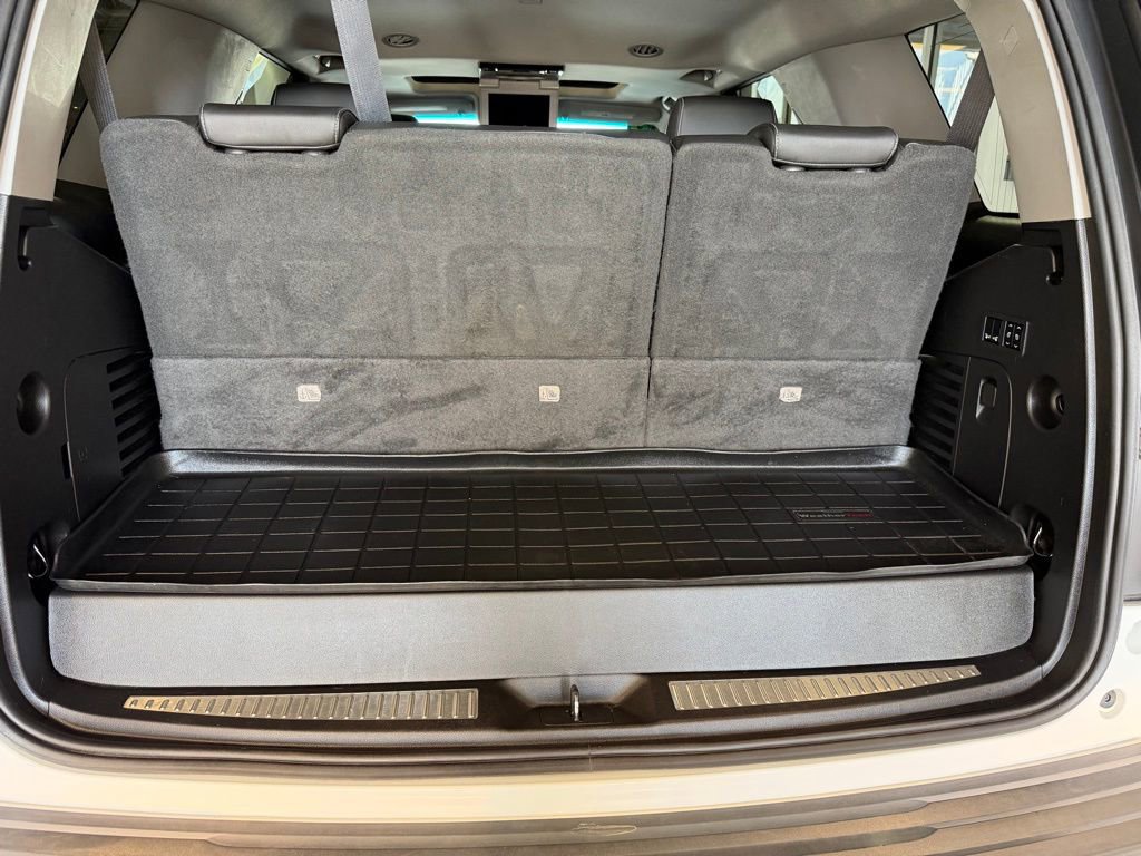 Used 2019 Chevrolet Tahoe Premier AWD/4WD image 32