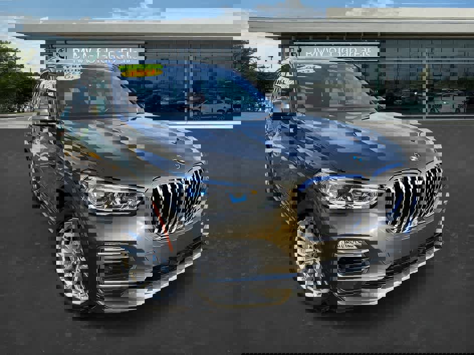 Used 2021 BMW X5 xDrive45e w/ Executive Package image 2