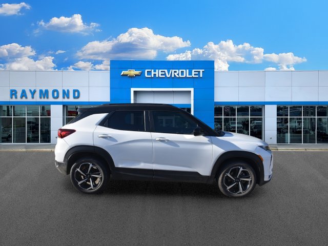 Certified 2022 Chevrolet TrailBlazer RS FWD image 2