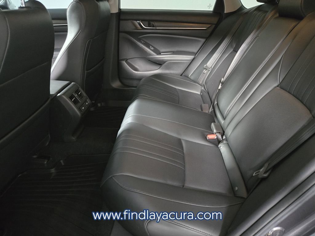 Used 2022 Honda Accord Touring image 14