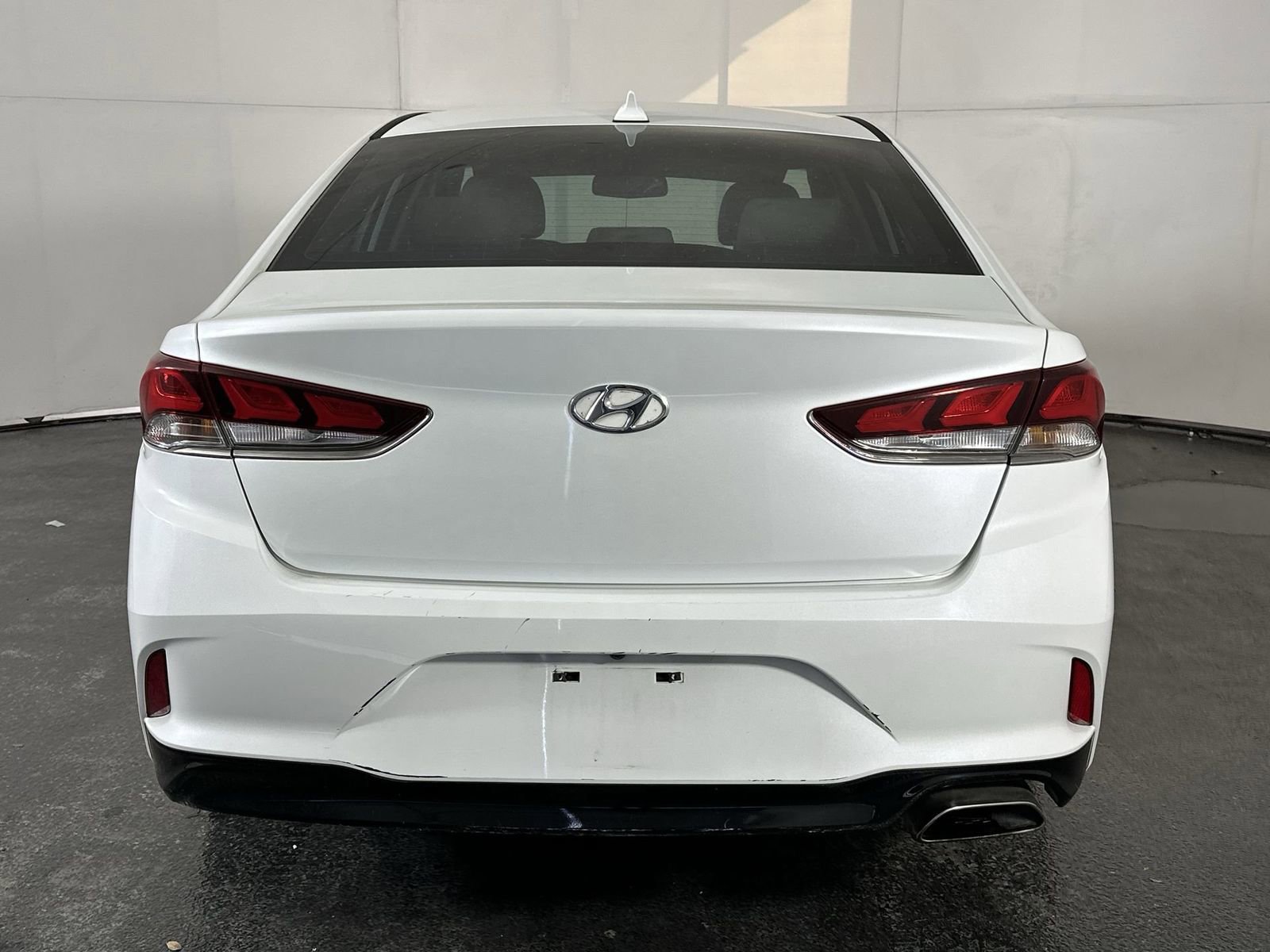 Used 2018 Hyundai Sonata Limited image 10