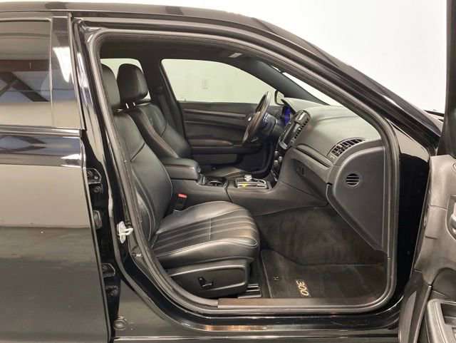 Used 2016 Chrysler 300 S w/ 300S Premium Group AWD/4WD image 26