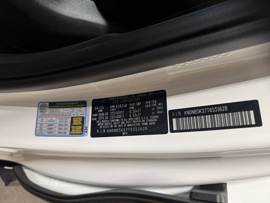 Certified 2026 Kia Carnival FWD image 31
