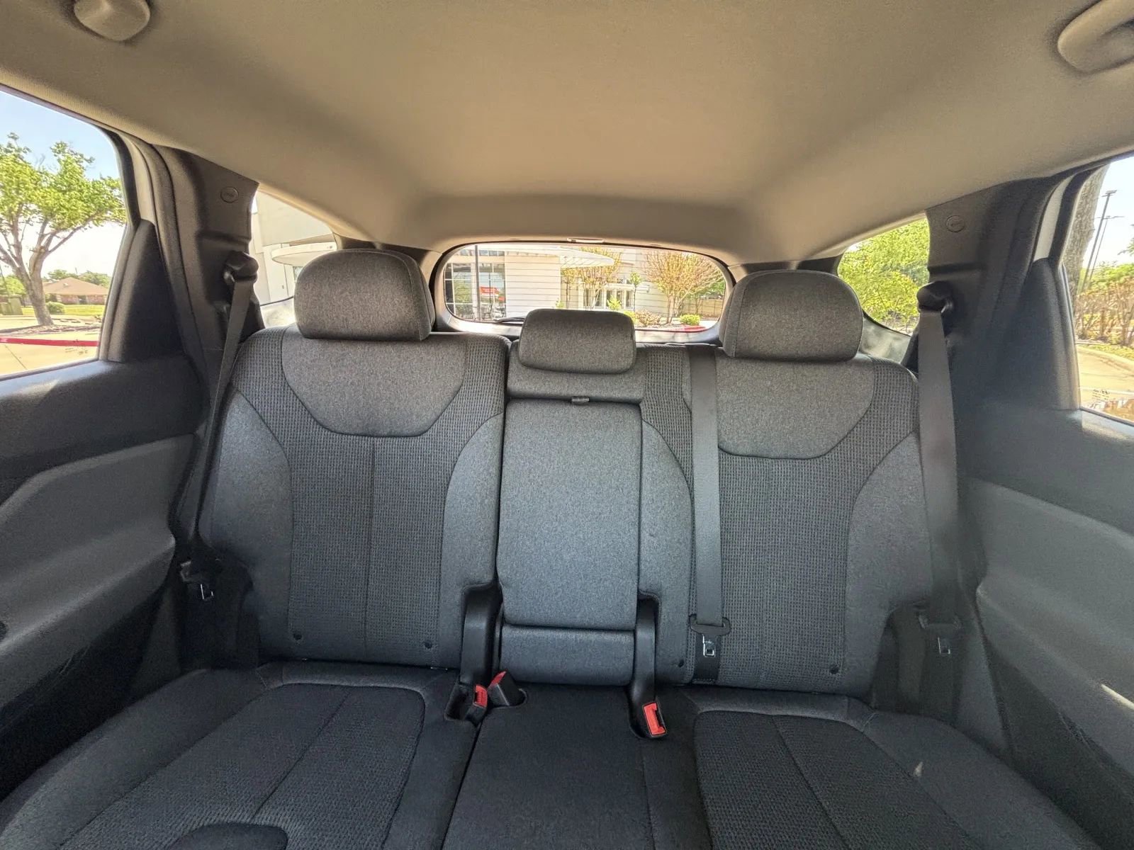 Used 2019 Hyundai Santa Fe SE FWD image 31