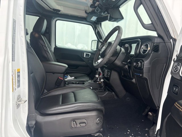 Used 2024 Jeep Wrangler Unlimited Sahara w/ Technology Group image 11