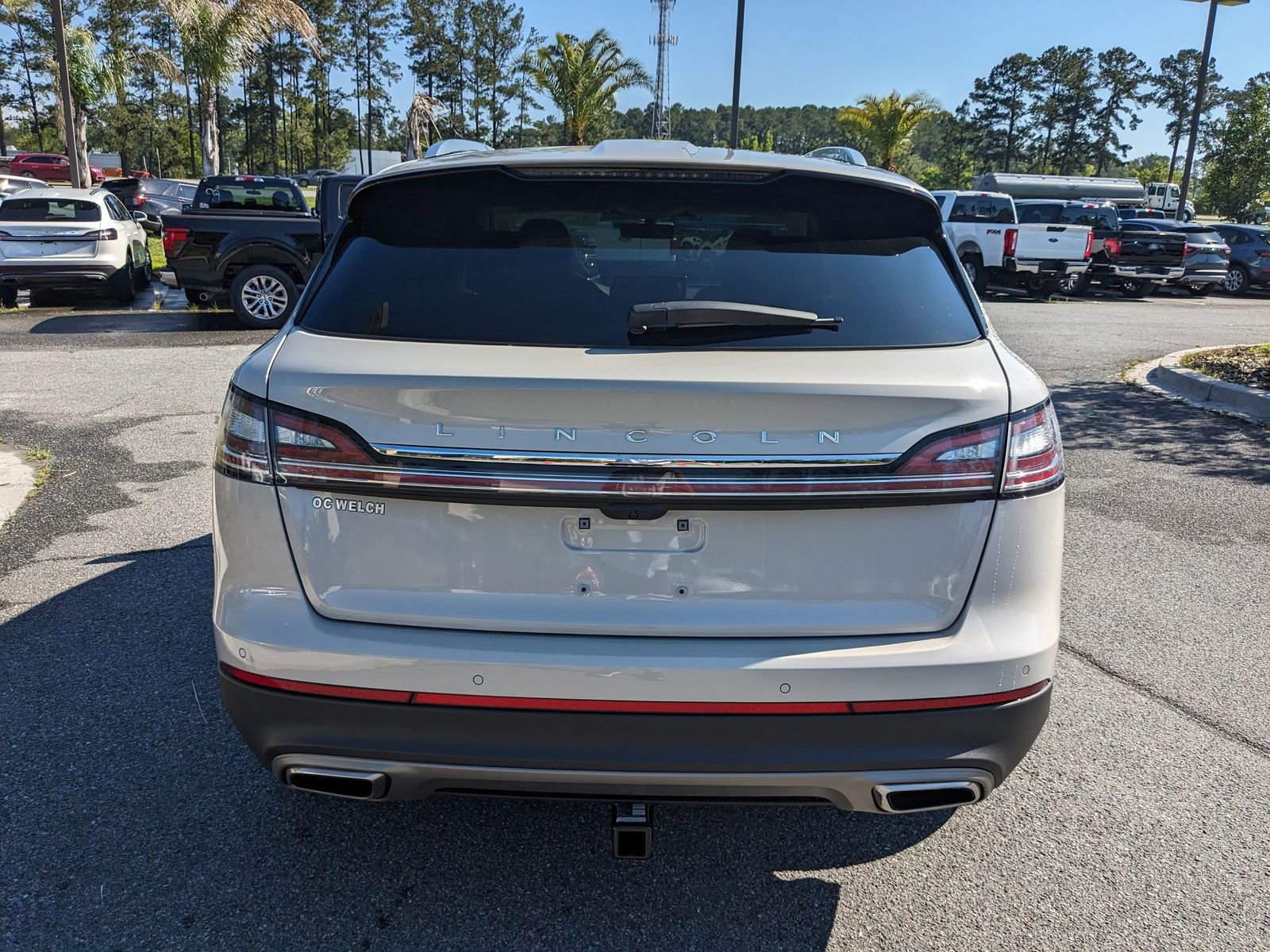 Certified 2023 Lincoln Nautilus Reserve image 6