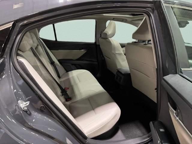 Used 2026 Toyota Camry XLE w/ Premium Plus Package AWD/4WD image 27
