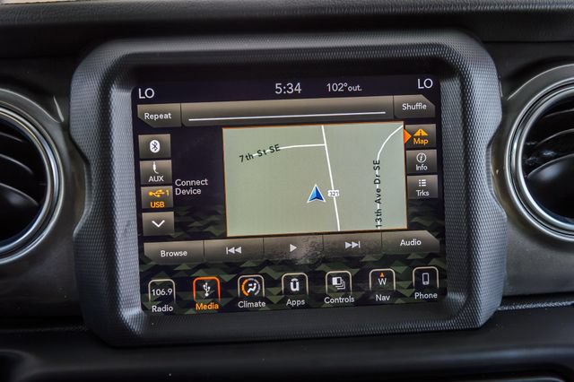 Used 2019 Jeep Wrangler Unlimited Sahara AWD/4WD image 19