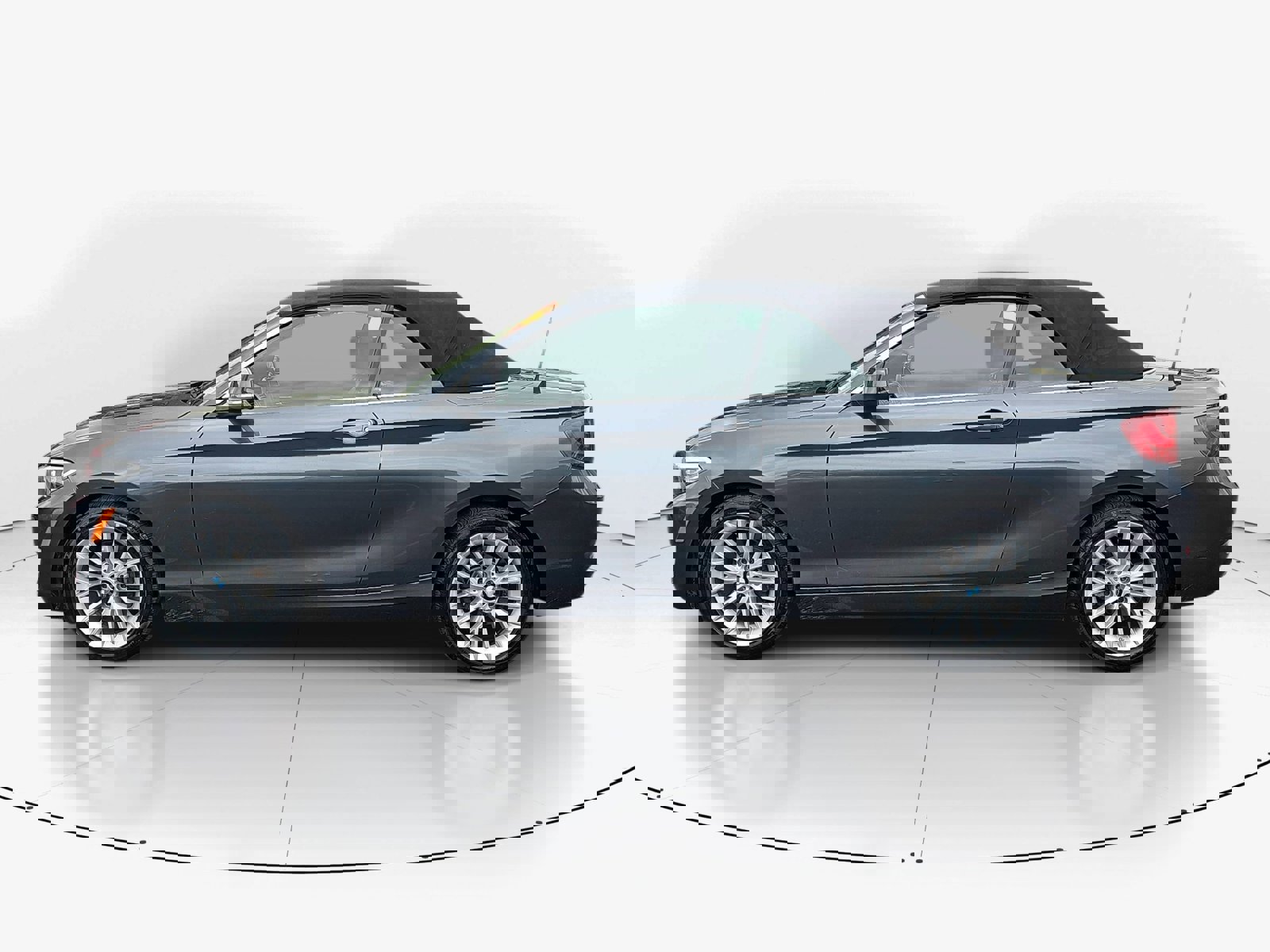 Used 2016 BMW 228i xDrive Convertible image 5