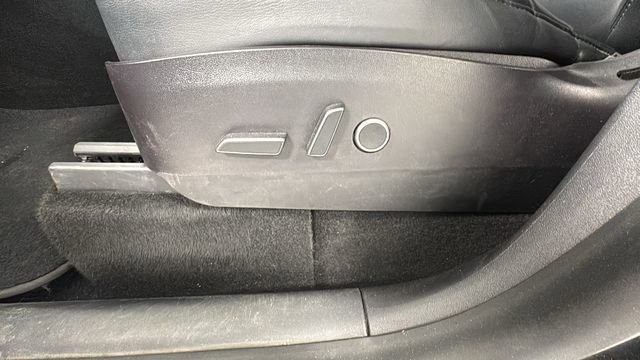 Used 2021 Tesla Model Y Performance image 11