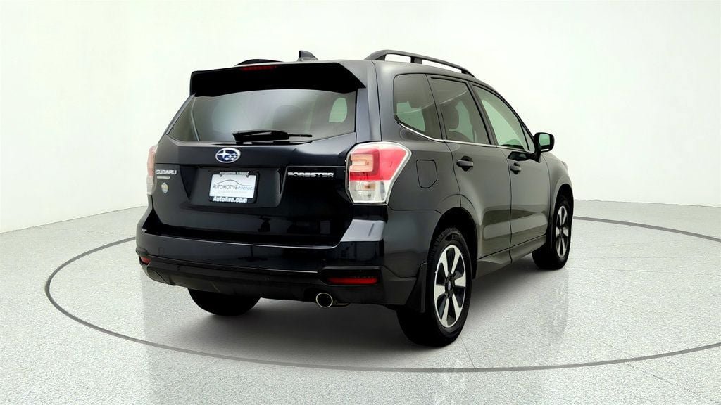 Used 2018 Subaru Forester 2.5i Limited AWD/4WD image 5