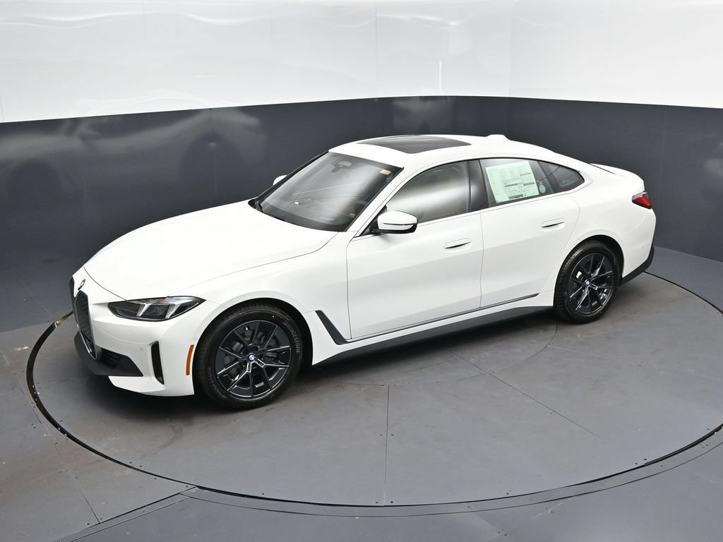 New 2026 BMW i4 eDrive40 w/ Premium Package RWD image 31