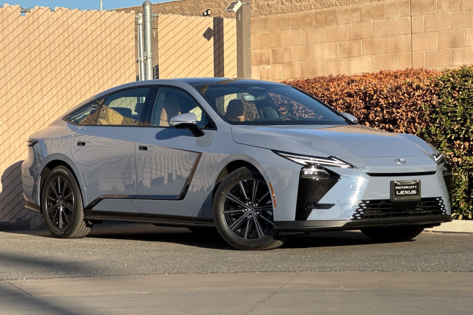 New 2026 Lexus ES 350h w/ Accessory Package (Z1) FWD image 2