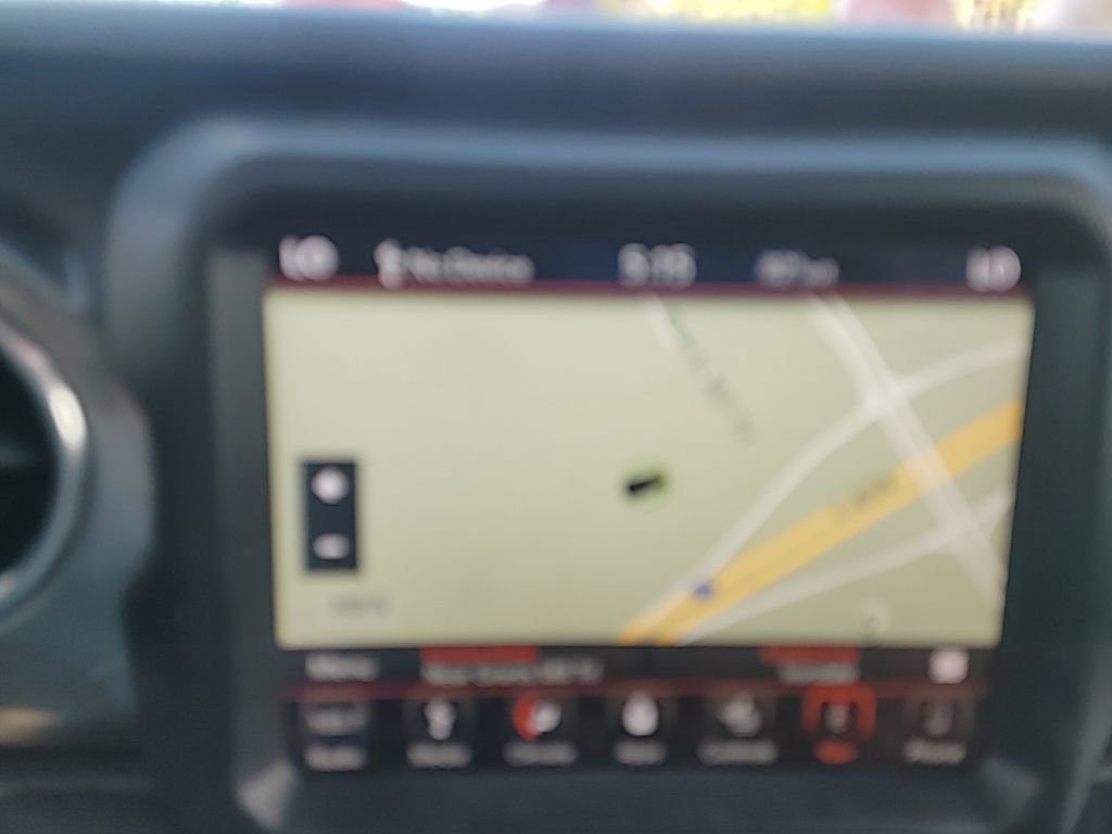 Used 2018 Jeep Wrangler Unlimited Sahara AWD/4WD image 33