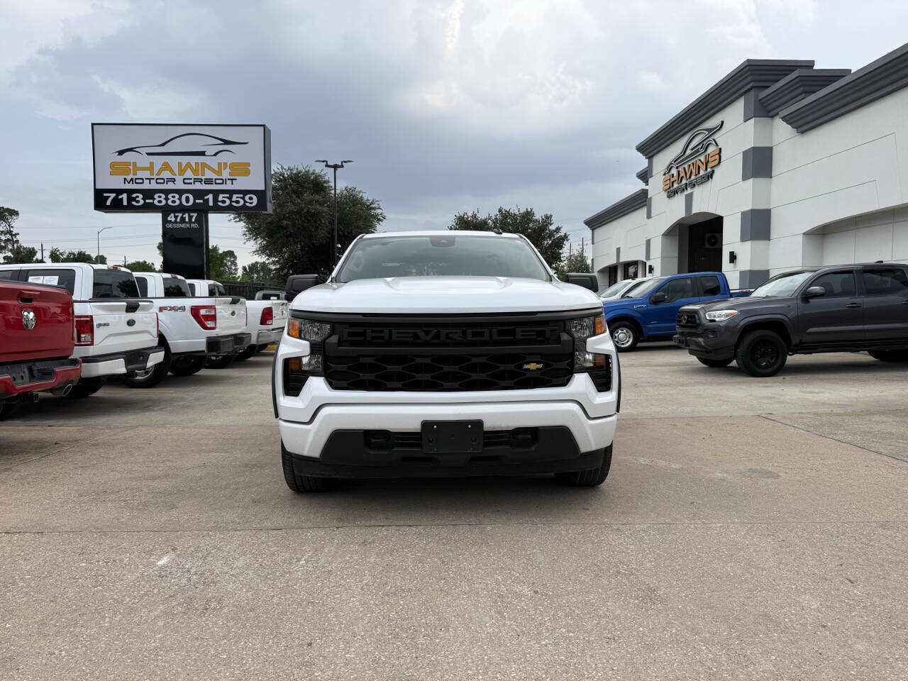 Used 2023 Chevrolet Silverado 1500 Custom RWD image 39