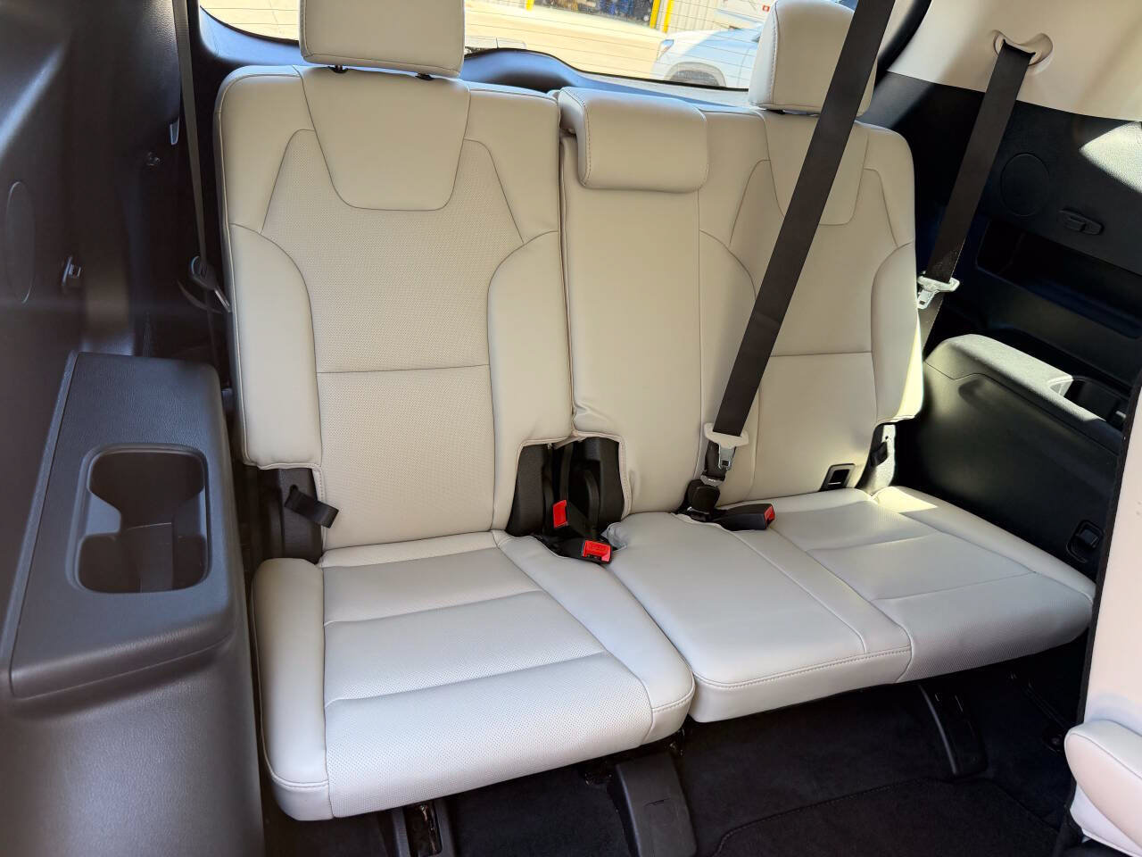 Used 2023 Kia Telluride S AWD/4WD image 19