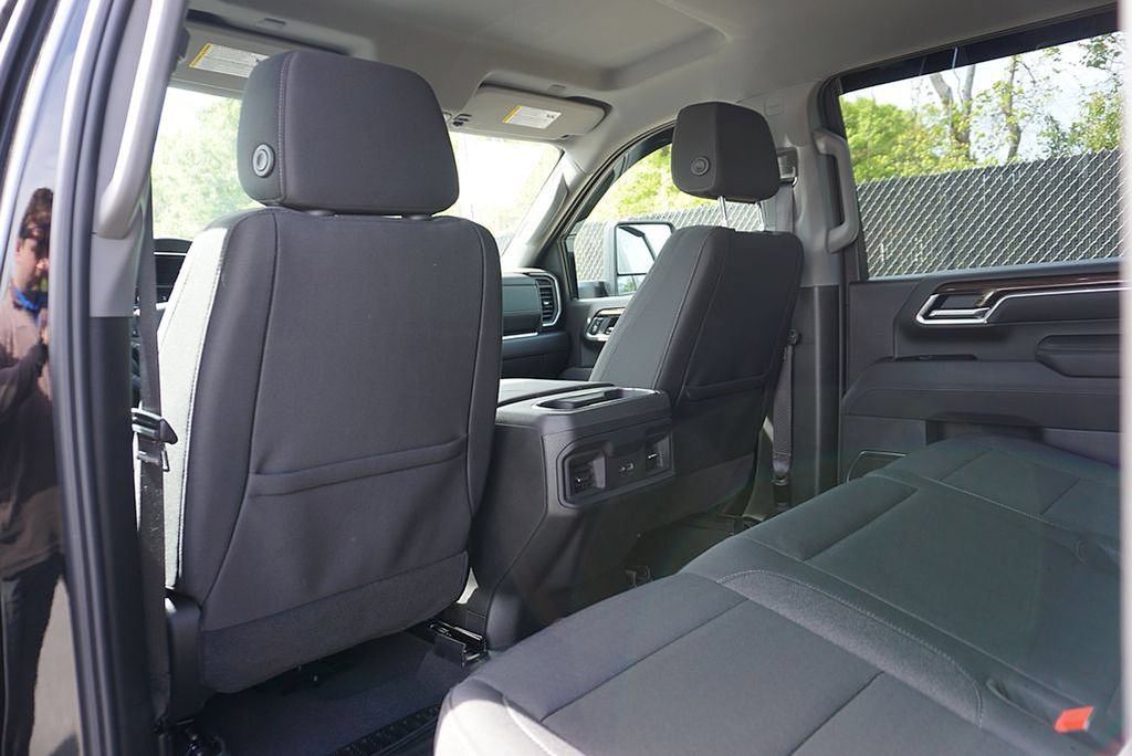 Used 2025 Chevrolet Silverado 2500 LT w/ All Star Edition AWD/4WD image 38